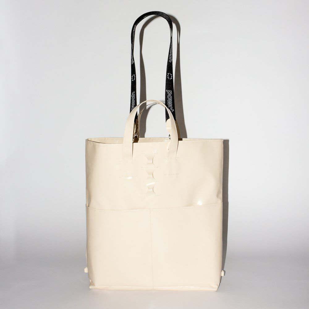 Stuff Bag S, Stuff Bag Small, 24/8 Tasche, 24/8 Tasche Rubinrot, 24/8 Tasche Safran, 24/8 Tasche Anthrazit, Extratasche, Innentasche, Stuff Bag M, Stuff Bag Large, POWCH Laptoptasche, Elektroniktasche Caramel, Elektroniktasche, Powch, Record Bag, Schaltplattentasche, Recycling Shopper, Recycling-Umhängetasche, Hüfttasche, Geschenk, Geschenkidee, Manufaktur, Handtasche