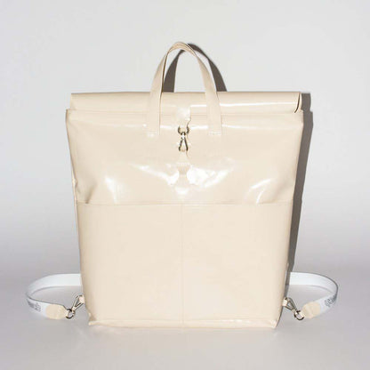 24/8 Tasche, 24/8 Tasche Rubinrot, 24/8 Tasche Safran, 24/8 Tasche Anthrazit, Extratasche, Innentasche, Stuff Bag M, Stuff Bag Large, POWCH Laptoptasche, Elektroniktasche Caramel, Elektroniktasche, Powch, Record Bag, Schaltplattentasche, Recycling Shopper, Recycling-Umhängetasche, Hüfttasche, market, Online-Shop, Bernevo, Bernevo AG, Geschenk, Geschenkidee, Manufaktur, Handgemacht, Swissmade, CH-Armee