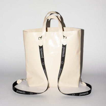 24/8 Tasche, 24/8 Tasche Rubinrot, 24/8 Tasche Safran, 24/8 Tasche Anthrazit, Extratasche, Innentasche, Stuff Bag M, Stuff Bag Large, POWCH Laptoptasche, Elektroniktasche Caramel, Elektroniktasche, Powch, Record Bag, Schaltplattentasche, Recycling Shopper, Recycling-Umhängetasche, Hüfttasche, otrend.ch, opower.ch, omarket.ch, otrend, opower, omarket, trend, power, market, Trends, Trend-Scout, Trend-Shop, Online-Shop, Bernevo, Bernevo AG, Geschenk, Geschenkidee, Manufaktur, Handgemacht, Swissmade, CH-Armee