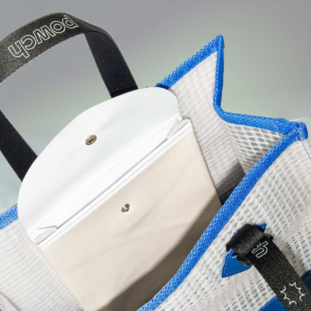 Extratasche, Innentasche, Stuff Bag L, Stuff Bag Large, POWCH Laptoptasche, Elektroniktasche Caramel, Elektroniktasche, Powch, Record Bag, Schaltplattentasche, Recycling Shopper, Recycling-Umhängetasche, Hüfttasche, otrend.ch, opower.ch, omarket.ch, otrend, opower, omarket, trend, power, market, Trends, Trend-Scout, Trend-Shop, Online-Shop, Bernevo, Bernevo AG, Geschenk, Geschenkidee, Manufaktur, Handgemacht, Swissmade, CH-Armee-Decken, Aktenmappe, Handtasche, Rucksack, Shopper, Tasche, Allroundtasche, Sc