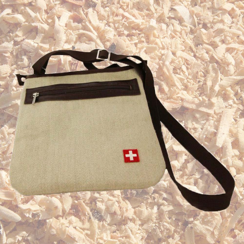 Hose runter, Tasche hoch!, Recycling Shopper, Recycling-Umhängetasche, Hüfttasche, Geschenk, Geschenkidee, Manufaktur, Handgemacht, Swissmade, CH-Armee-Decken, Aktenmappe, Handtasche, Rucksack, Shopper, Tasche, Allroundtasche, Schultertasche, Umhängetasche, Laptoptasche, Schultertasche Vintage Look, Handytasche, Aktentasche, Bowling Bag, Unisex Allroundtasche